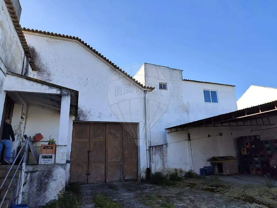 Land for sale in Cabanas Setubal, Portugal, ideal for building your dream home or investment.