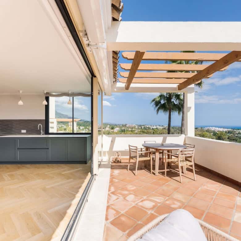 Loft-Style Apartment with Views in Palacetes Les Belvederes, Nueva Andalucia.