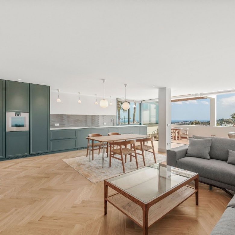 Modern loft apartment with spacious living area and panoramic views in Nueva Andalucia.