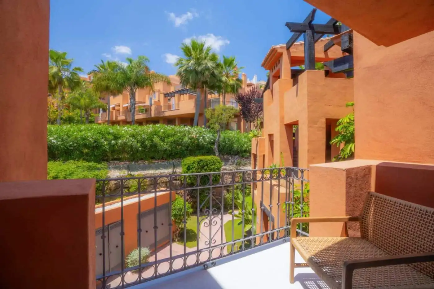 Elegant duplex penthouse in Marbella with panoramic views and stylish design.