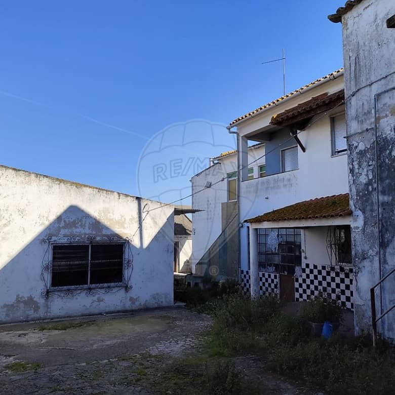 Land for sale in Cabanas Setubal, Portugal, ideal for building your dream home or investment.