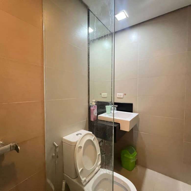 Beautiful 1-bedroom apartment in Oceanway Residences Boracay for sale. Perfect for investment or per.