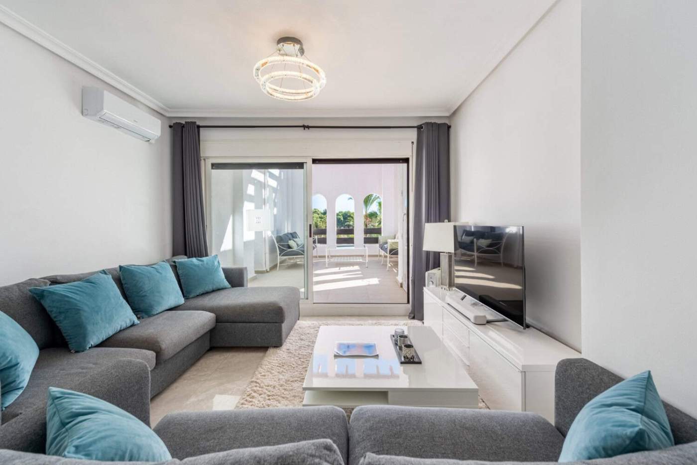 Spacious corner apartment with 3 bedrooms, bright living area, and balcony views in La Maestranza, A.