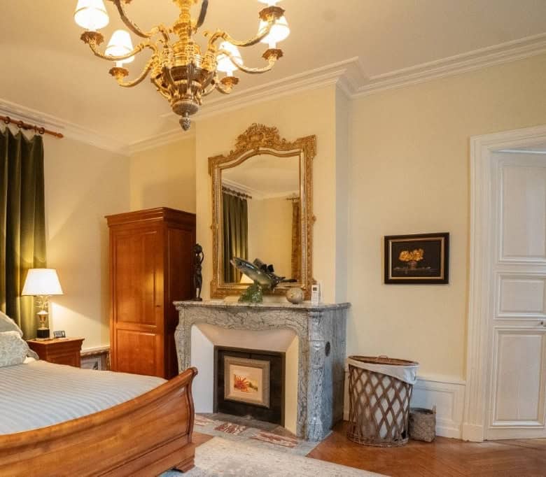Elegant 5-Bed House Interior in Chateaudun, France.