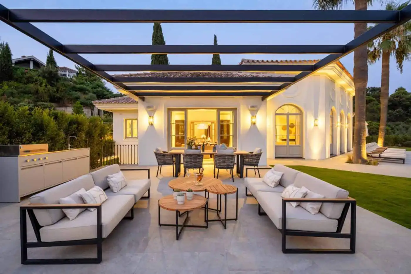 Contemporary villa with outdoor seating area in La Zagaleta, offering modern design and elegant outd.