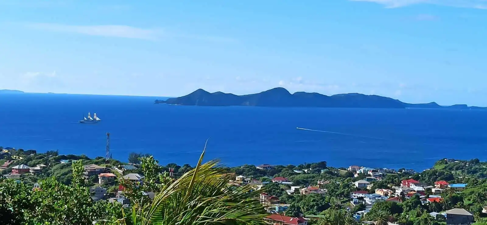 Ocean view luxury villa in Prospect, St. Vincent, offering stunning sea and island vistas. Perfect f.