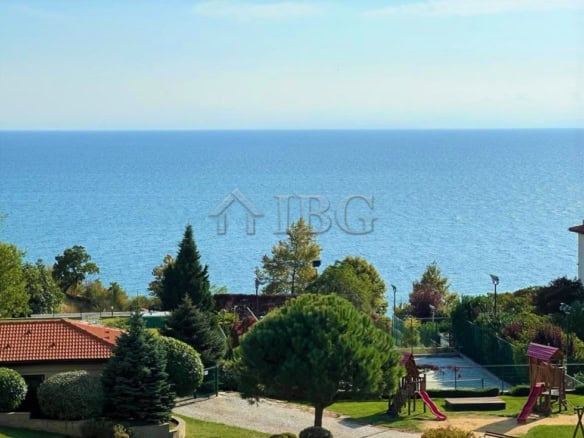 Beachfront two-bedroom apartment near Sveti Vlas, Bulgaria, just 50 meters from the sea.