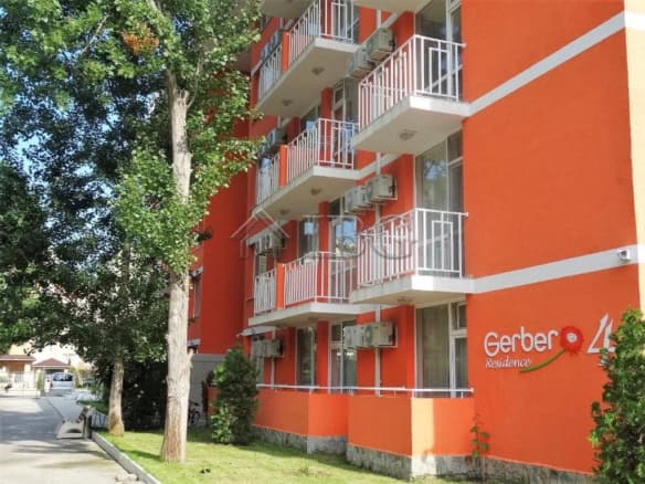Bright 1-bedroom apartment with balcony in Gerber 4 Residence Sunny Beach, perfect for investment or.