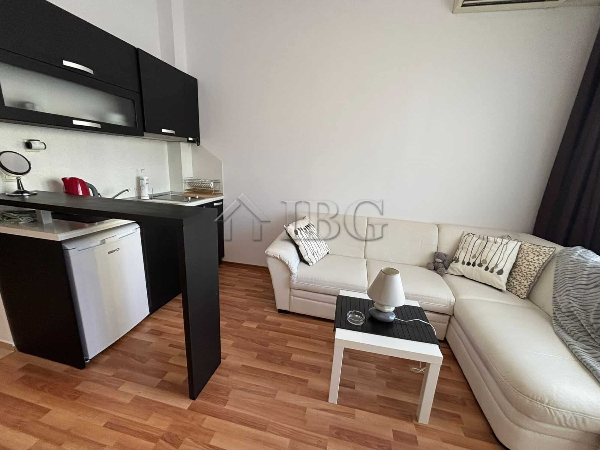 Furnished studio with balcony in Diamant Residence, Sunny Beach, Bulgaria, featuring a cozy living a.