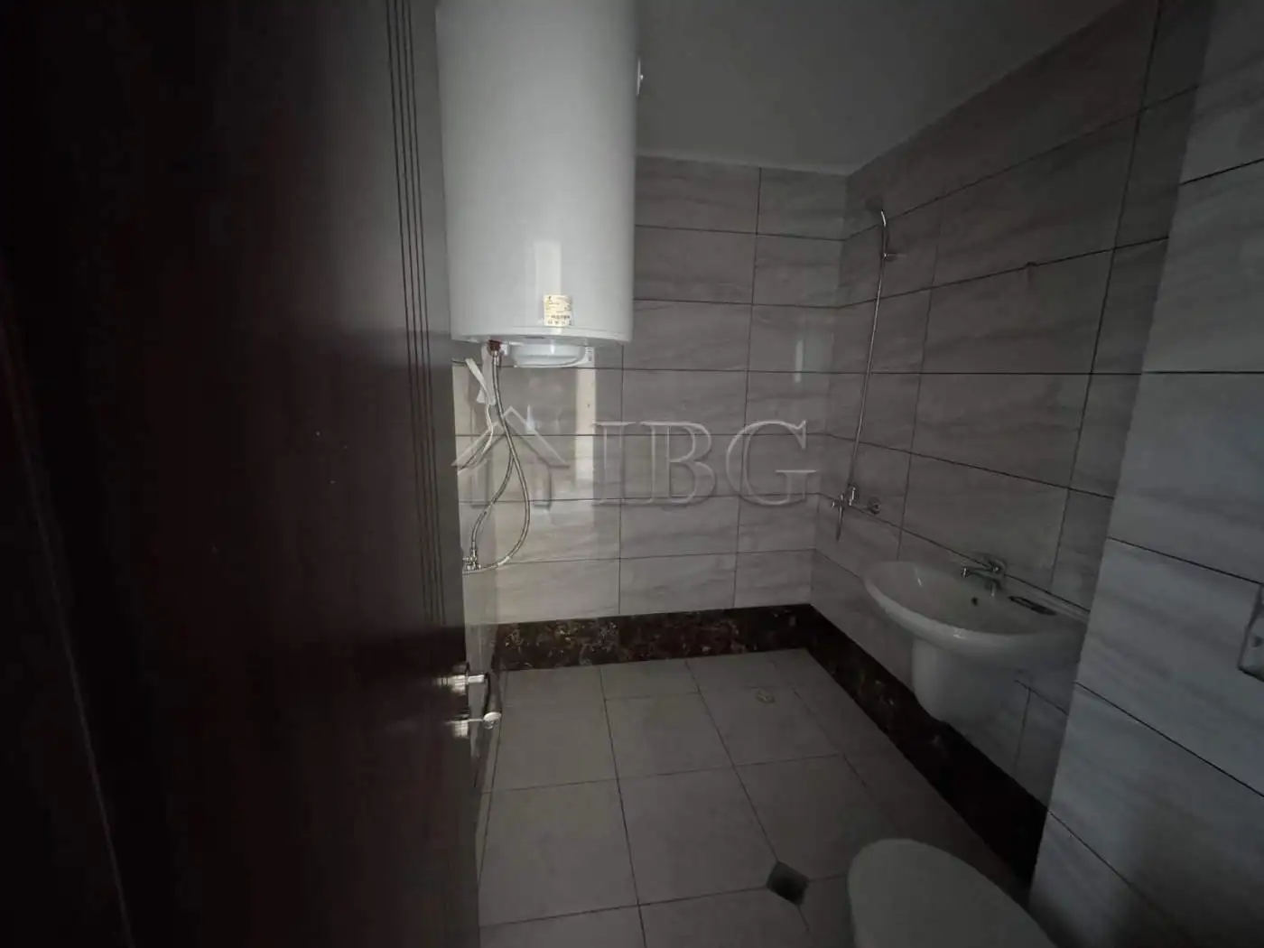 Furnished studio apartment with balcony in Diamant Residence, Sunny Beach, offering sea views and mo.