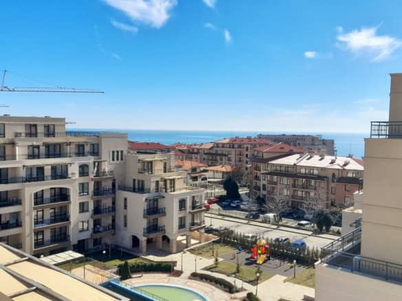 Bright one-bedroom apartment with sea views in Sveti Vlas, Bulgaria.