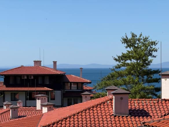 Bright apartment with stunning sea views in Garden of Eden, Sveti Vlas. Perfect for relaxing holiday.