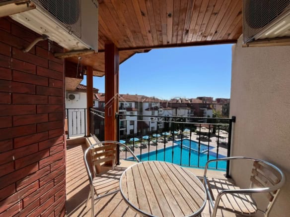Balcony of a 3-bedroom apartment with pool view in Apollon 4, Ravda.