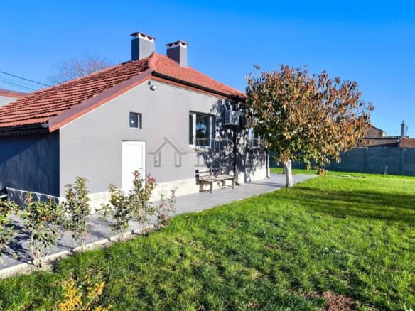 Renovated house with guest bungalow near Sunny Beach, Bulgaria, offering modern comfort and outdoor.