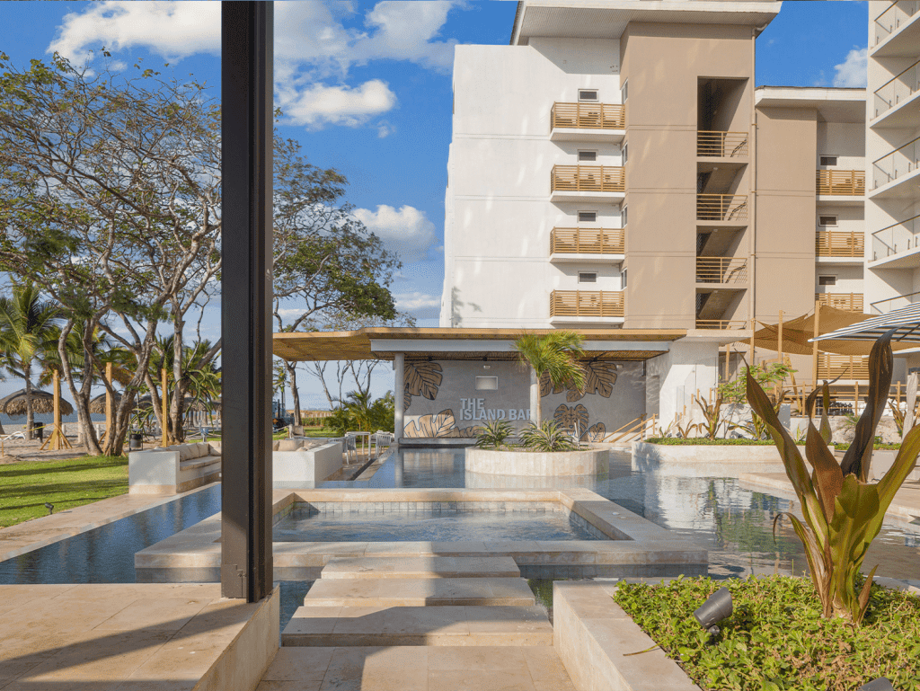 Beachfront condo with pool at Surfside - Playa Caracol, Panama.