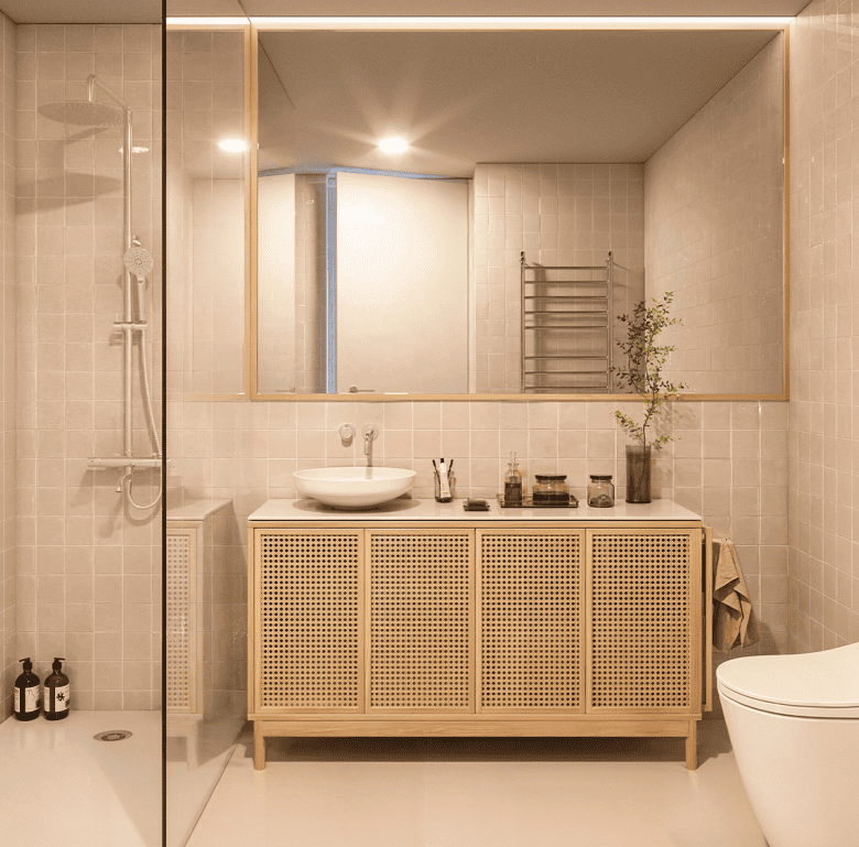 Bright Lisbon bathroom with contemporary decor and natural light.