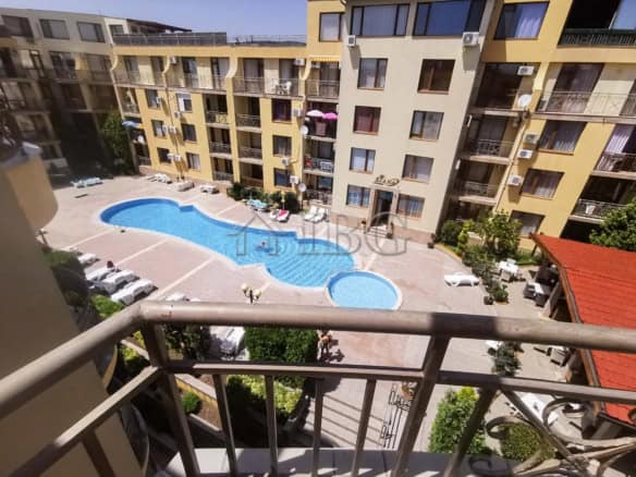 Spacious 2-bedroom apartment overlooking the pool and panoramic sea views in Sveti Vlas. Perfect for.