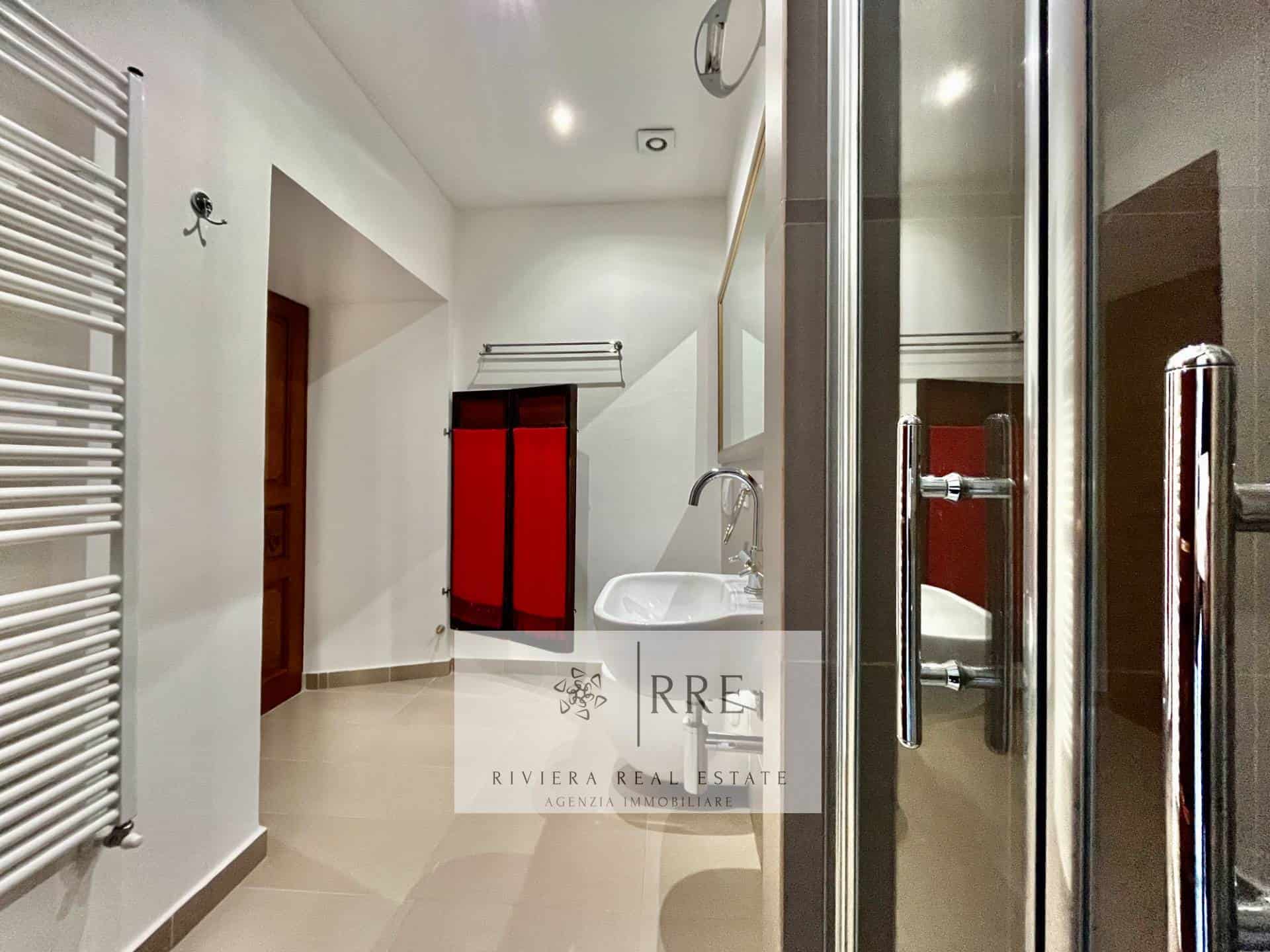 Contemporary bathroom featuring modern fixtures, clean lines, and a bright, airy atmosphere.
