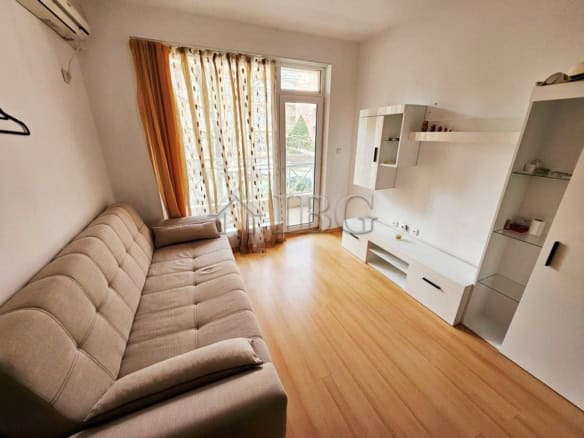 Bright studio apartment for sale in Sunny Beach, perfect for holidays or investment. Modern interior.