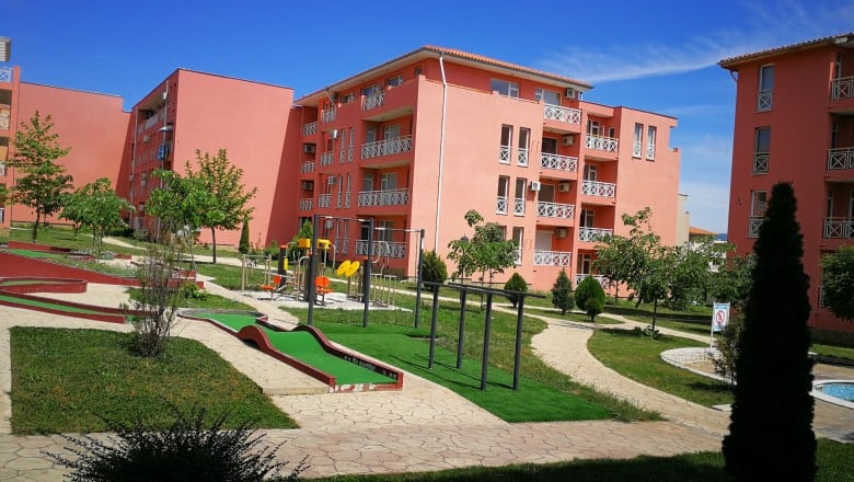 Bright top floor apartment with spacious terrace near Sunny Beach, 3 km away.