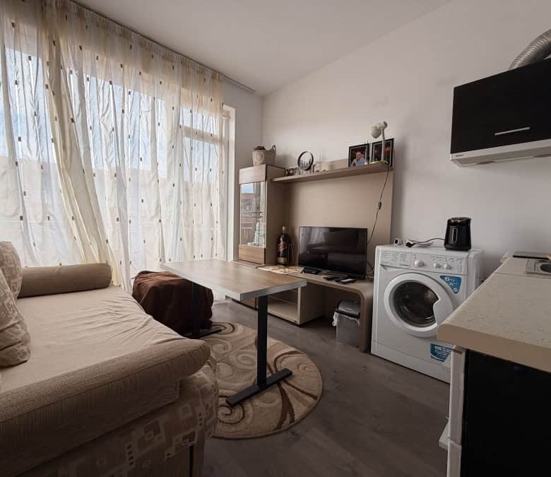 Top floor apartment with large terrace, 39 sq.m., sunny day, near Sunny Beach.