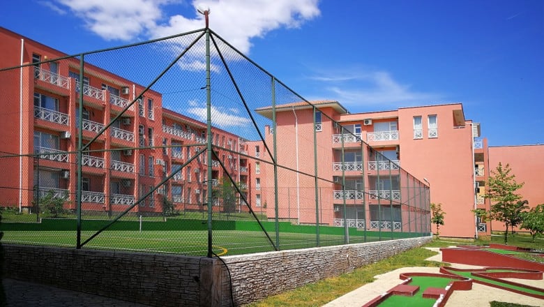 Top floor apartment with spacious terrace, 39 sq.m., in Sunny Day 6, close to Sunny Beach, Bulgaria.