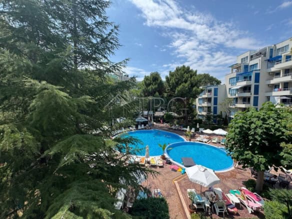 Pool view apartment with one bedroom in Excelsior, Sunny Beach.