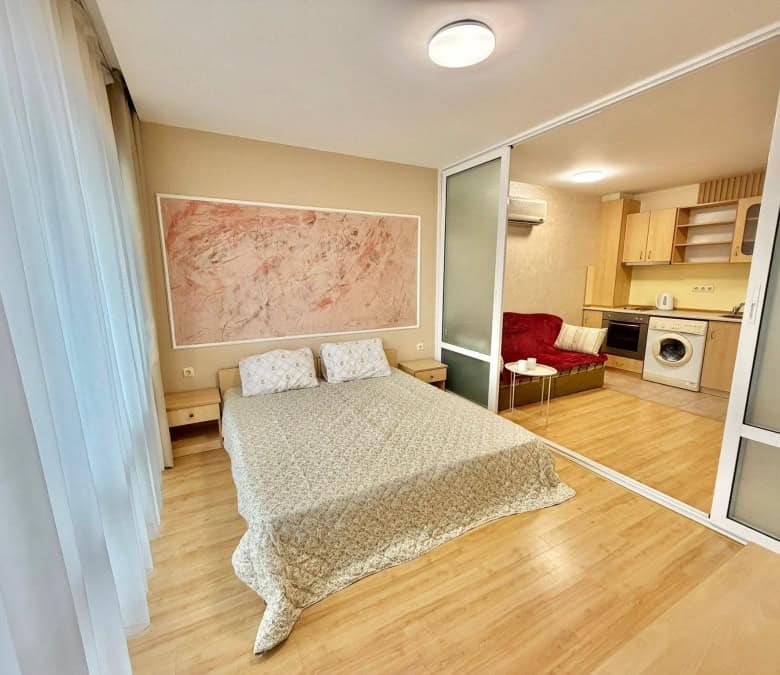 Bright 2-bedroom apartment with mountain views, 76 sq.m., located in Green Fort, Sveti Vlas, just 20.