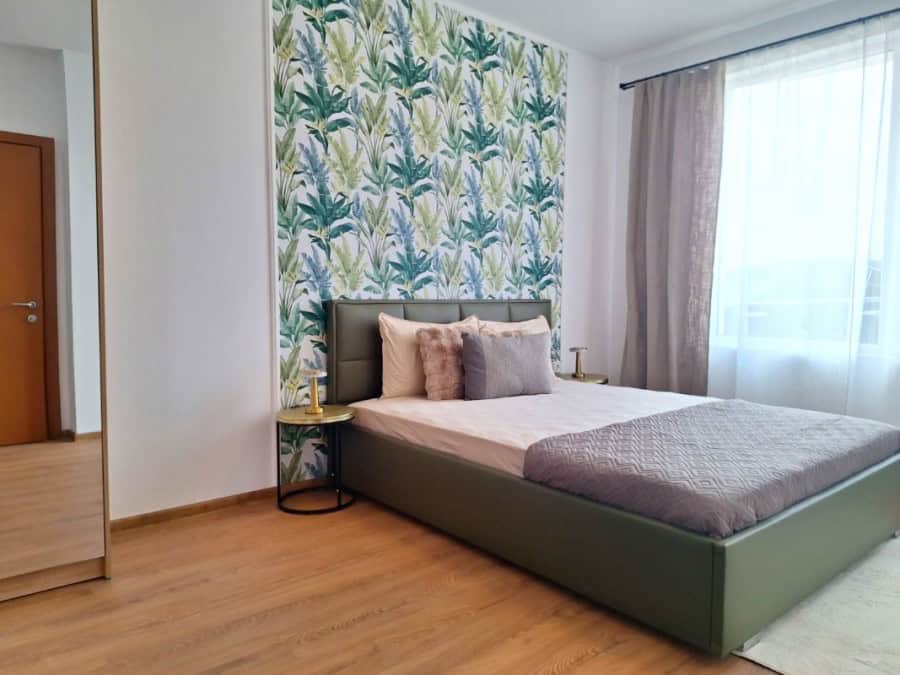 Comfortable 1-bedroom apartment with stylish decor, close to the sea.