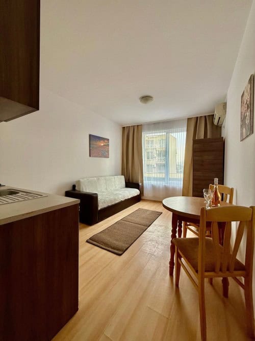 Furnished studio apartment, 26 sq.m., in Sunny Day 3 Premium near Sunny Beach, 10 min to the sea. Pe.