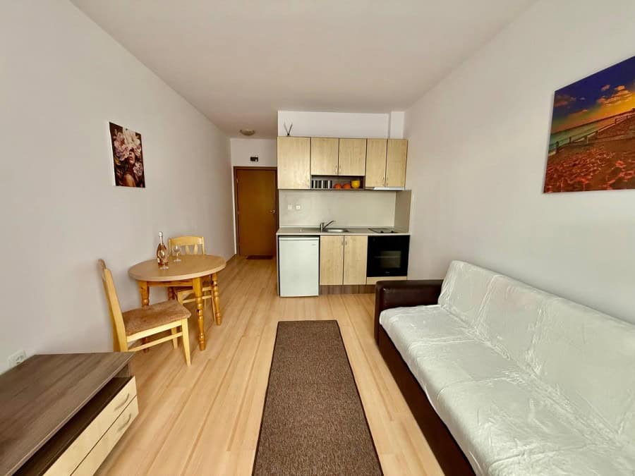 Cozy furnished studio in Sunny Day 3 Premium, 10 min to the sea, perfect for holiday stays.