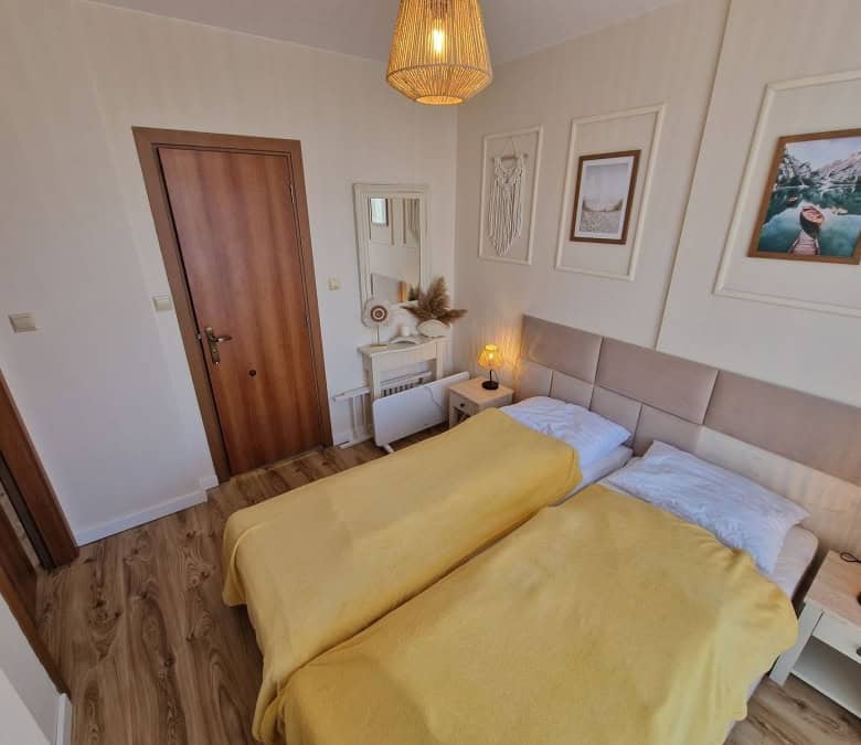Modern 1-bedroom apartment in Dawn Park, Sunny Beach, with bright decor and comfortable furnishings.