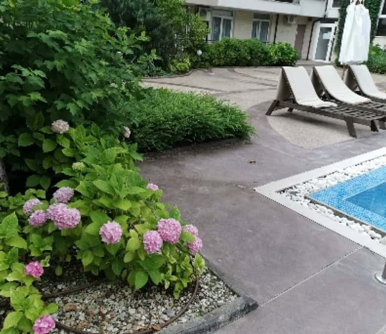 Bright 1-bedroom apartment with pool access in Dawn Park, Sunny Beach. Perfect for relaxing holidays.