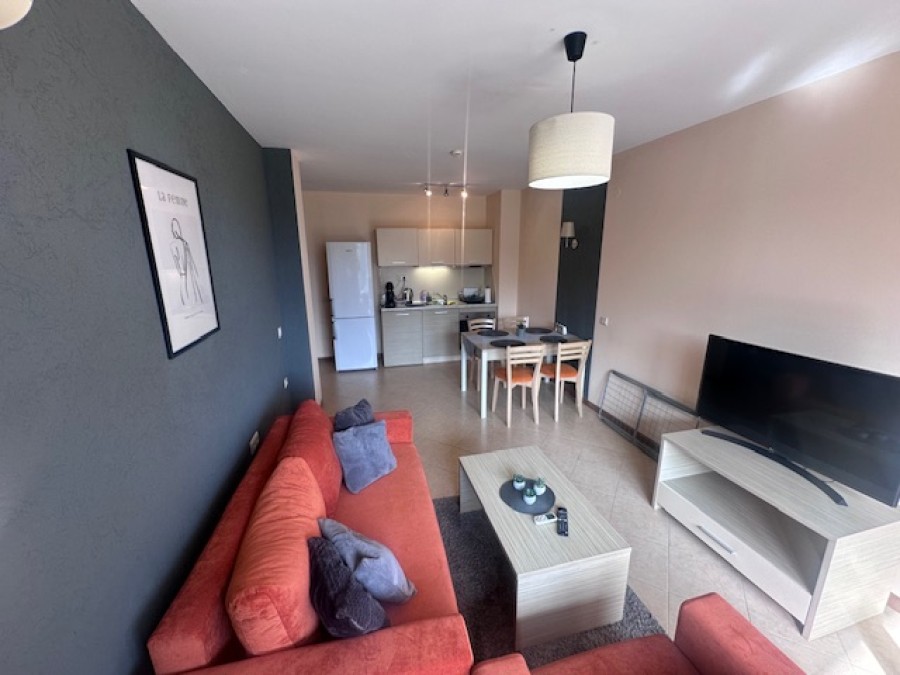 Spacious 67 sq.m. apartment with modern furnishings and scenic views in Royal Sun, Sunny Beach, Bulg.