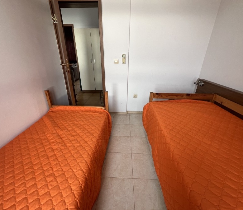 Bright 2-bedroom apartment with sea, pool, and mountain vistas in Nessebar View, near Sunny Beach.