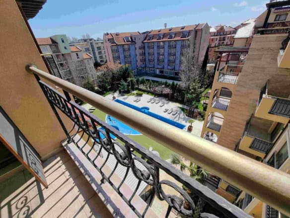 Bright 1-bedroom apartment overlooking the pool at Harmony Suites 2, Sunny Beach.
