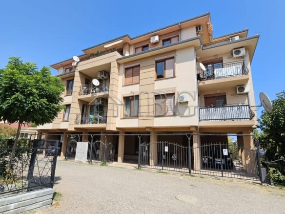 Bright 1-bedroom apartment in Elitonia 2, Ravda, perfect for move-in ready living.