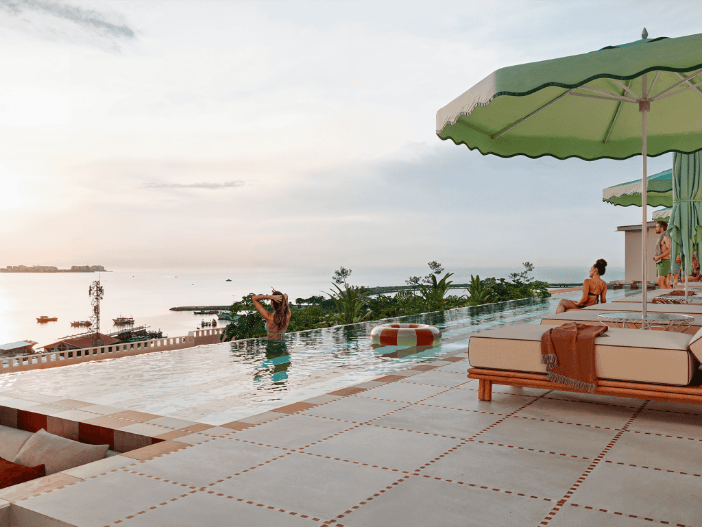 Pool with scenic views of La Union and Panama City skyline.