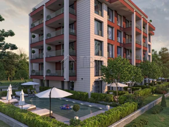 Spacious 1-bedroom apartment with garden access, bright sunlight, and central location in Block 7. P.