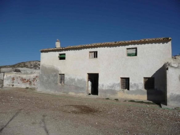 Charming rural house in Benamaurel, Granada, ideal for countryside living and investment.