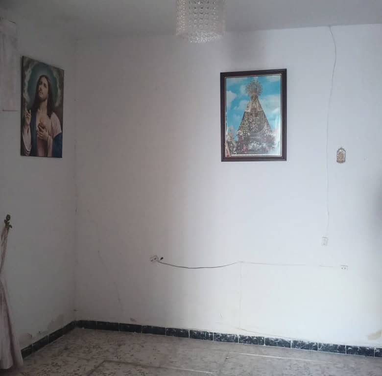 Charming village property in Larva, Jaen, ideal for renovation and rural living.