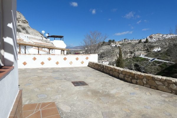 Cave house terrace with scenic mountain views in Galera, Granada. Perfect for a unique rural propert.