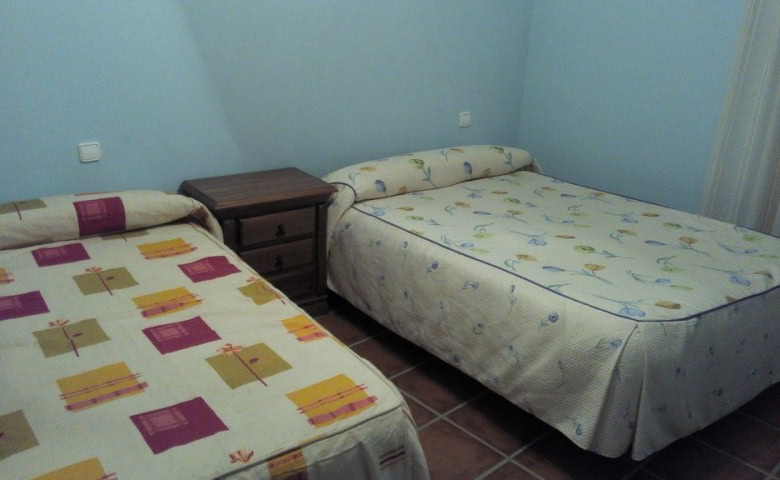 Spacious commercial space in Gor, Granada, ideal for business ventures or investment opportunities.