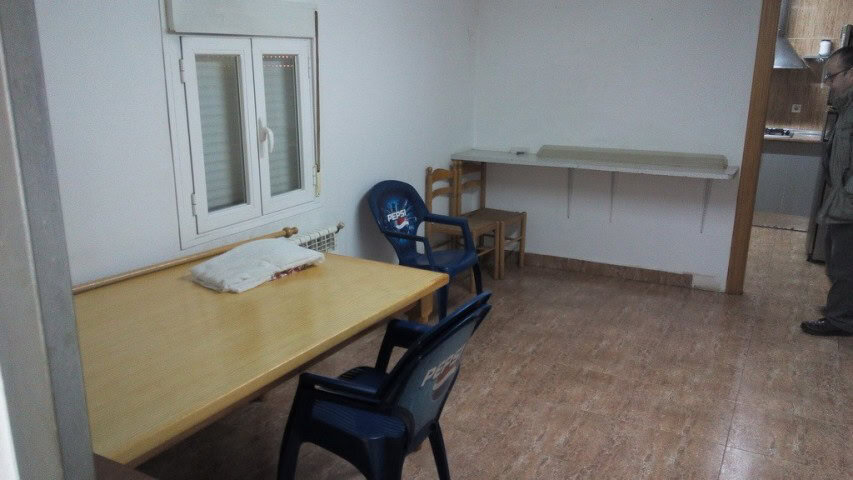 Interior view of commercial property in Baza, Granada for sale or rent.