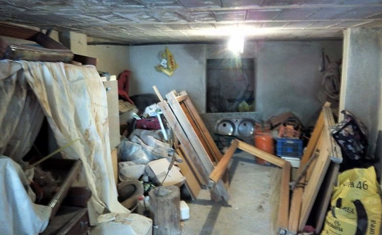 Affordable village property in Zujar, Granada, ideal for renovation and rural living.