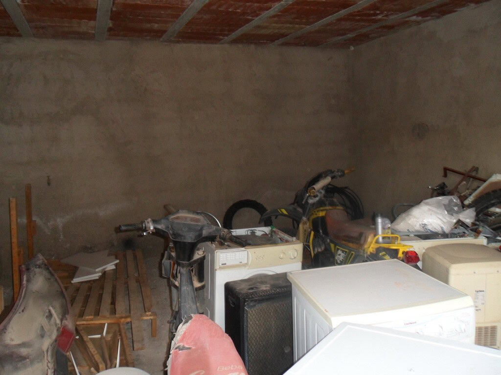 Village property in Freila, Granada, ideal for renovation and investment in a peaceful rural setting.