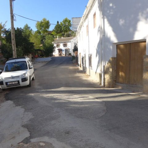 Charming town house in Fontanar, Jaen, with traditional architecture and scenic surroundings.