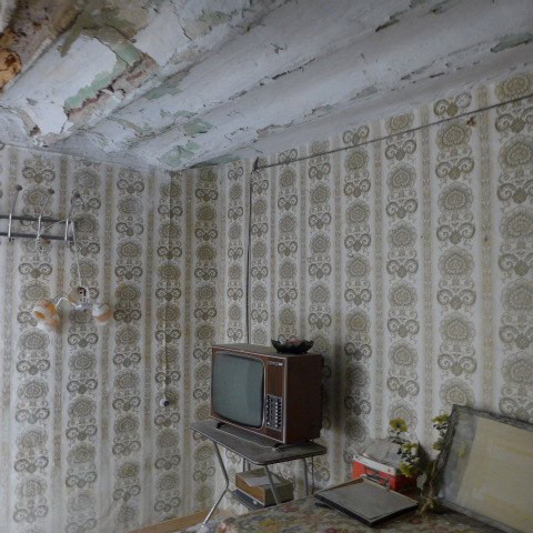 Charming interior of a rural property in Don Pedro, Jaen, featuring vintage decor and rustic charm.