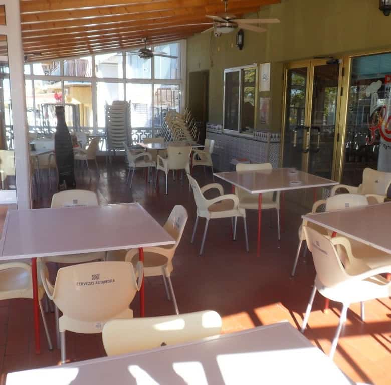 Commercial space for sale in Cuevas del Campo, Granada with seating area.
