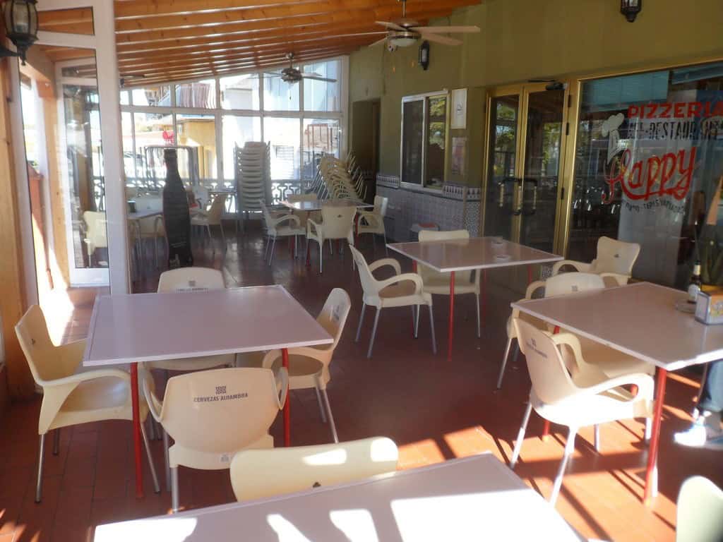 Commercial space for sale in Cuevas del Campo, Granada with seating area.
